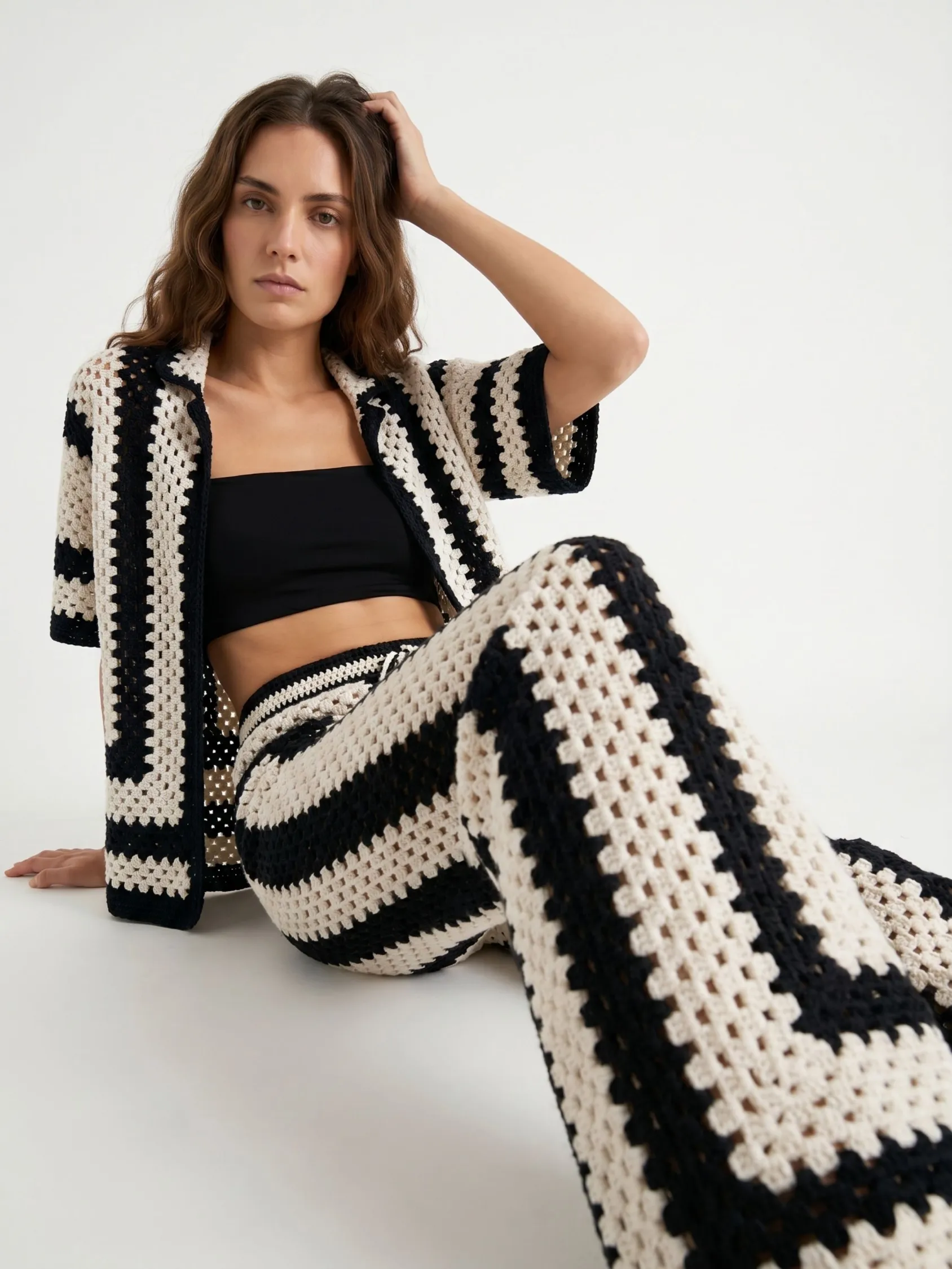 Geometric Crochet Pants — Black & Off-White - Görsel 6